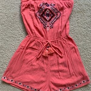 XS Hollister Coral Embroidered Romper